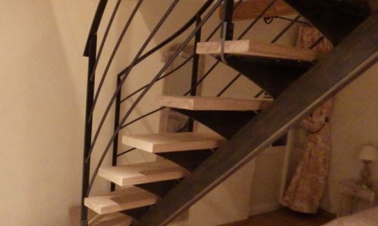 Installation d'escaliers - Saint-Didier-au-Mont-d'Or - Atelier de Petit Pierre